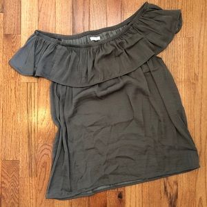 Maurices Gray Off the shoulder blouse